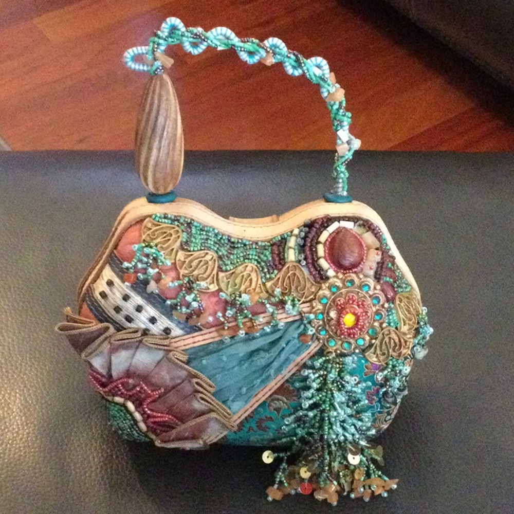 **L 👀K** Mary Frances Purse Handbag